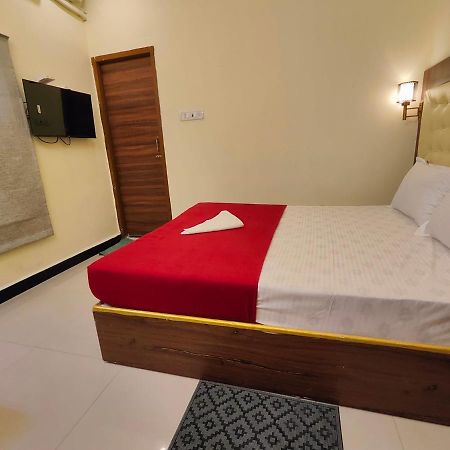 Hotel Comfort Kanchipuram Buitenkant foto
