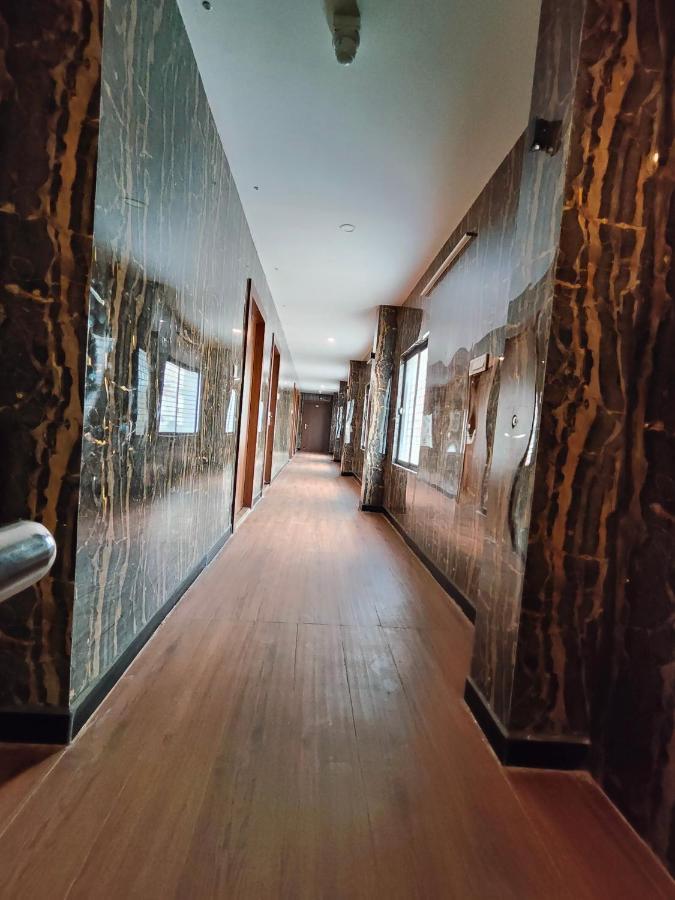 Hotel Comfort Kanchipuram Buitenkant foto
